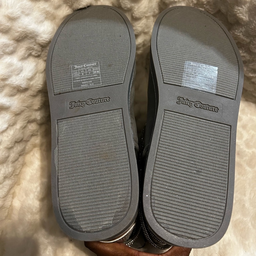 NEW Juicy Couture faux fur Kandar Grey Silver Ankle Boots women’s size 9 - Picture 13 of 13